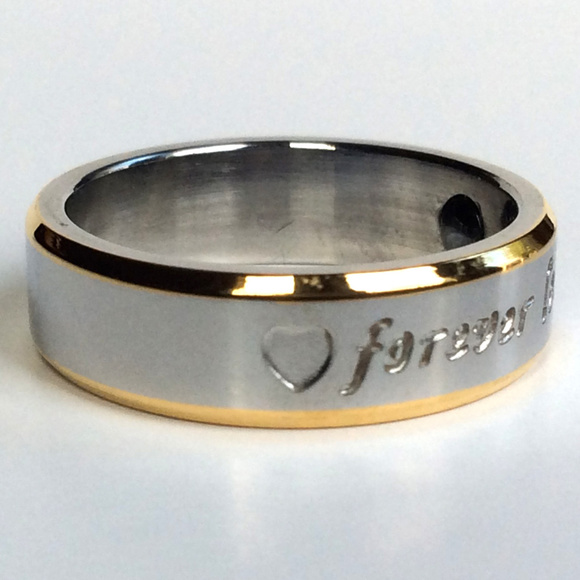 Engagement Ring, Promise Ring, Wedding Band - Picture 4 of 8